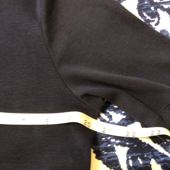 Talbots, LP, 100% Pima Cotton dark blue T-Shirt. - Picture 5 of 7